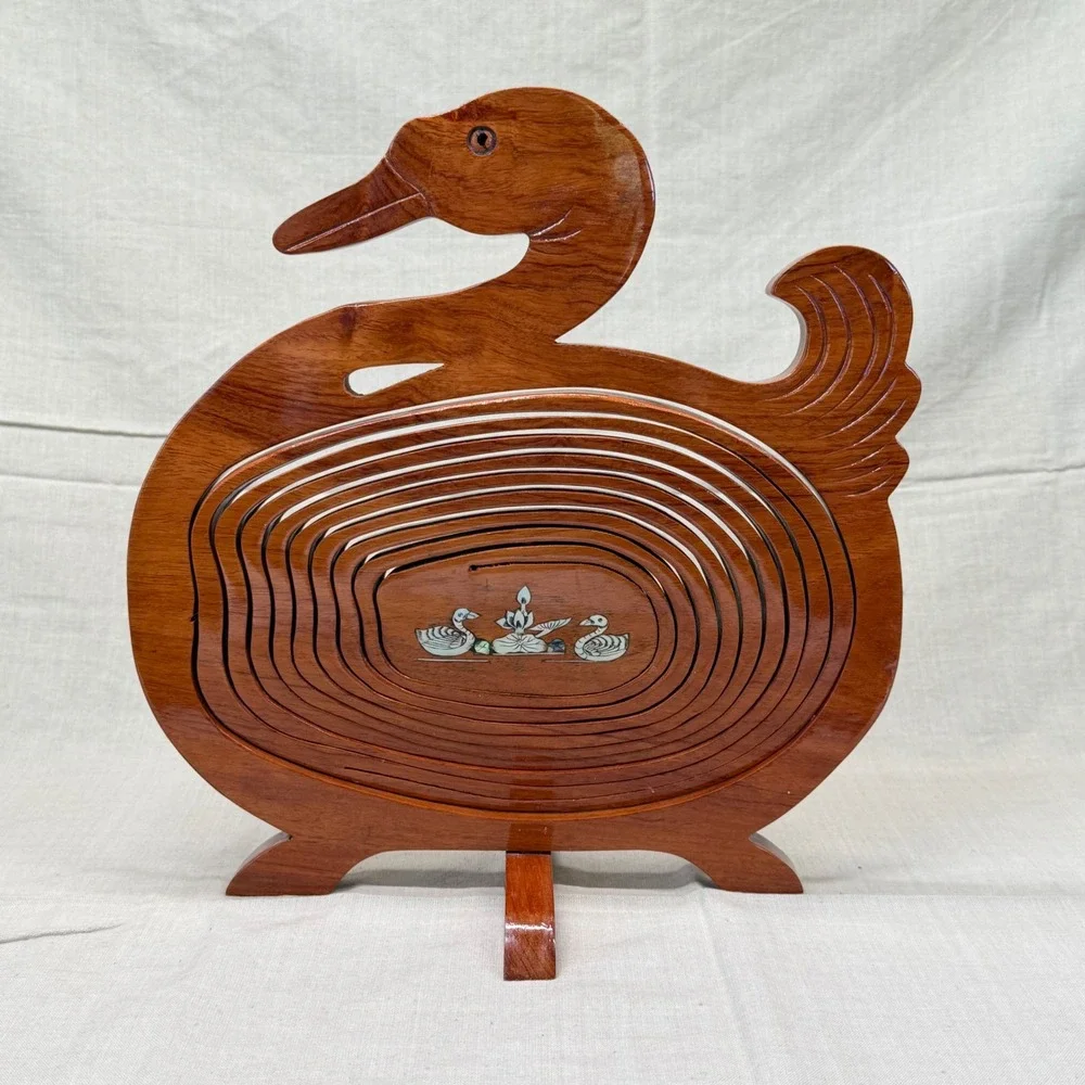 Vintage Wooden Duck Trivet French Country‎ Kitchen Decor Inlay Mother of Pearl - Picture 2 of 8